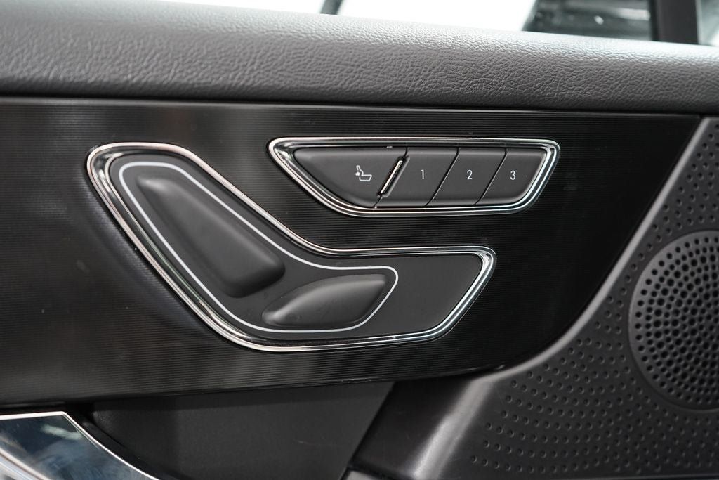 Used 2024 Lincoln Corsair AWD image 26