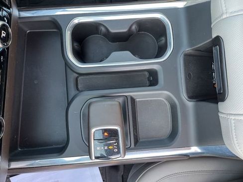 Used 2025 GMC Sierra 1500 SLT w/ SLT Premium Plus Package image 13