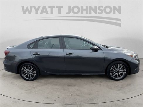 Used 2024 Kia Forte GT-Line w/ GT-Line Premium Package image 6