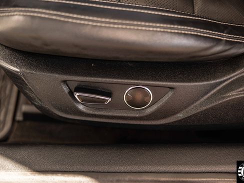 Used 2018 Ford Mustang Premium w/ Equipment Group 201A image 21