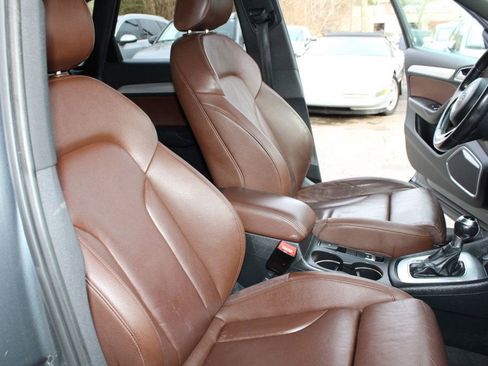 Used 2016 Audi Q3 2.0T Prestige w/ Prestige Package image 25