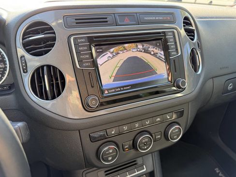 Used 2017 Volkswagen Tiguan Sport image 21