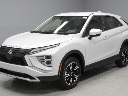 New 2026 Mitsubishi Eclipse Cross SE image 4