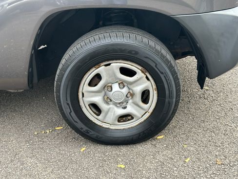 Used 2012 Toyota Tacoma 2WD Access Cab image 8