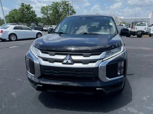 Used 2025 Mitsubishi Outlander Sport AWD image 3