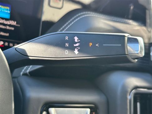 Used 2025 GMC Yukon XL AT4 Ultimate image 33