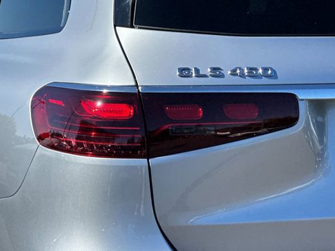 New 2026 Mercedes-Benz GLS 450 4MATIC image 34
