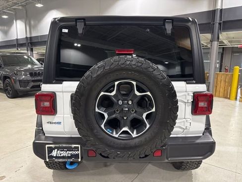 Used 2023 Jeep Wrangler Unlimited Rubicon 4xe w/ Cold Weather Group AWD/4WD image 18