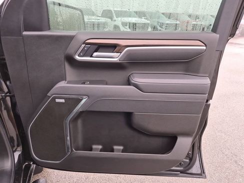 Used 2025 Chevrolet Silverado 1500 RST image 35