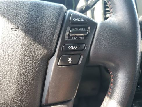Used 2021 Nissan Titan PRO-4X w/ Pro-4x Convenience Package AWD/4WD image 24