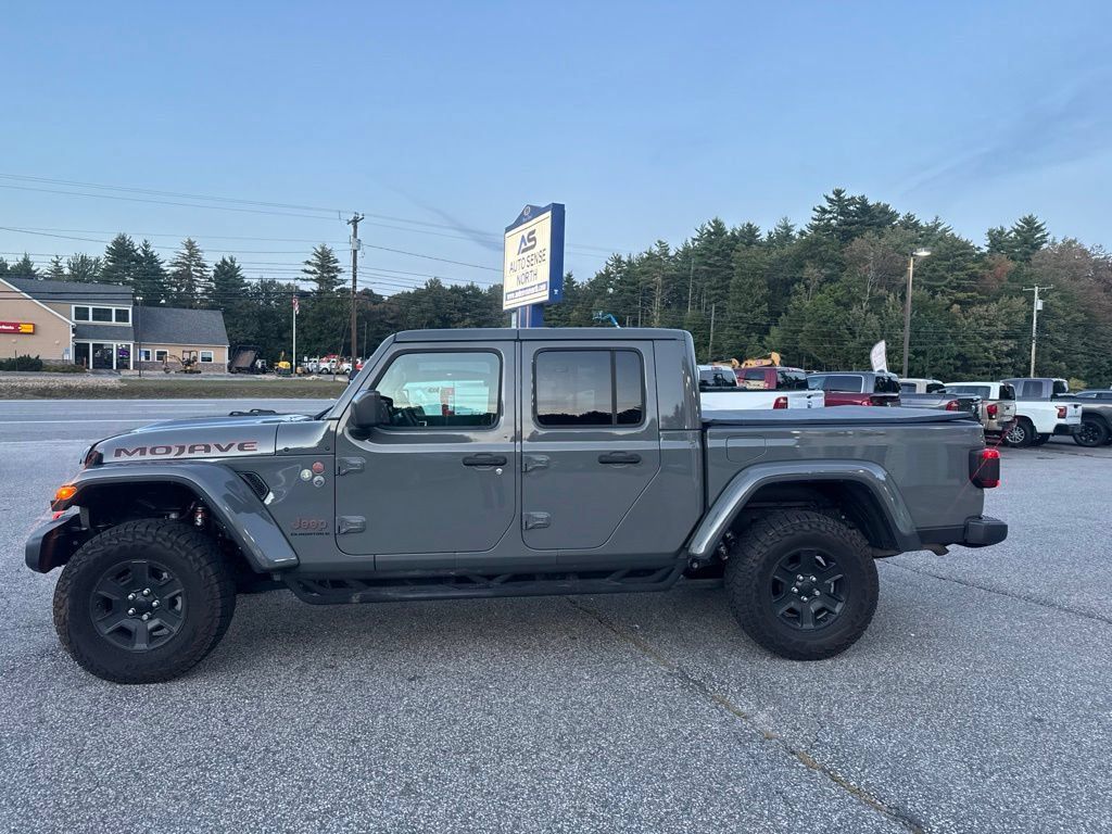 Used 2023 Jeep Gladiator Mojave w/ LED Lighting Group AWD/4WD image 2