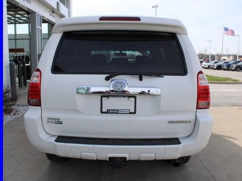 Used 2008 Toyota 4Runner SR5 AWD/4WD image 7