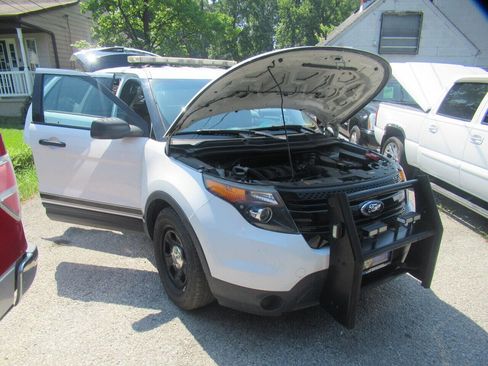 Used 2014 Ford Explorer Police Interceptor Utility AWD image 11