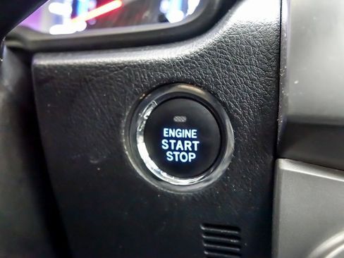 Used 2019 Toyota 4Runner Limited image 17