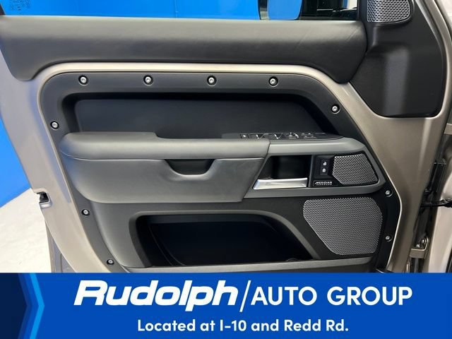 Used 2023 Land Rover Defender 110 X AWD/4WD image 13