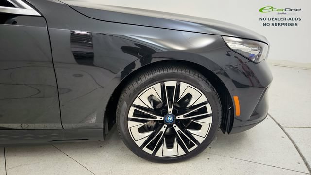 Used 2024 BMW i5 eDrive40i w/ M Sport Package RWD image 21