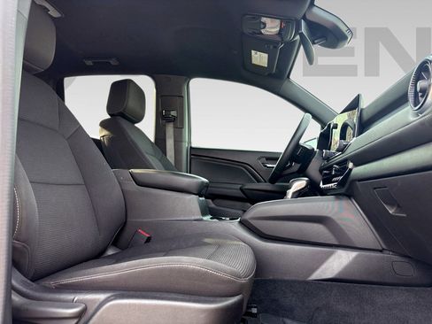 Used 2023 Chevrolet Colorado LT w/ LT Convenience Package II image 13