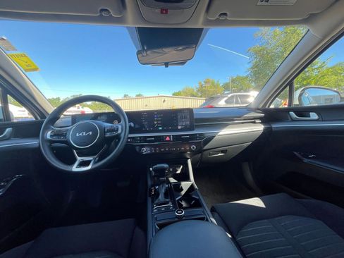 Used 2025 Kia K5 LXS image 32