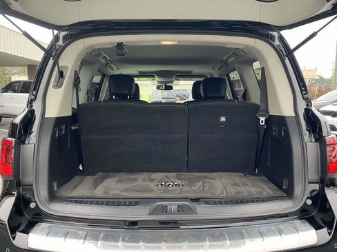 Used 2019 INFINITI QX80 Luxe w/ 22" Wheel Package image 8