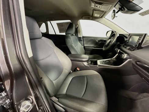 Certified 2022 Toyota RAV4 LE AWD/4WD image 25