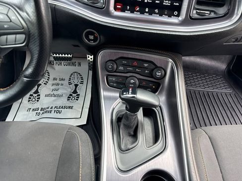 Used 2019 Dodge Challenger R/T Scat Pack w/ Stars & Stripes Edition RWD image 17