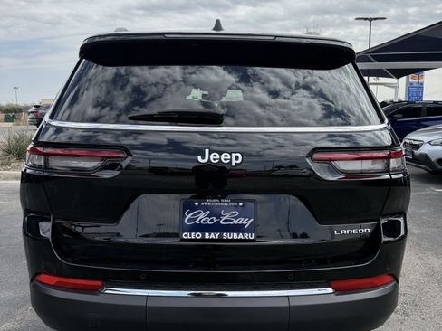 Used 2024 Jeep Grand Cherokee L Laredo image 4