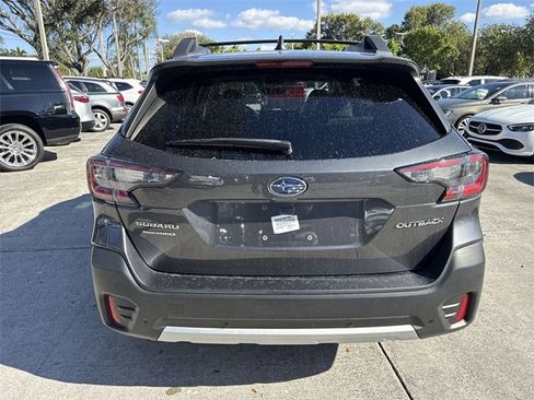 Certified 2022 Subaru Outback Limited image 24
