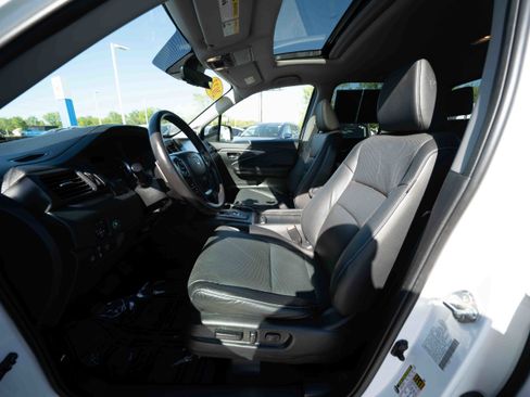 Certified 2023 Honda Ridgeline RTL image 9