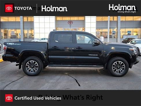 Certified 2022 Toyota Tacoma TRD Sport image 1