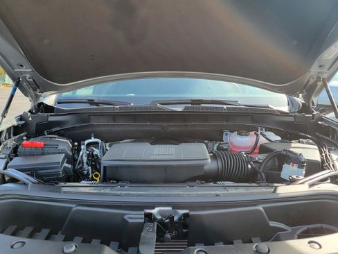 Used 2026 Chevrolet Tahoe Z71 w/ Comfort Package image 12