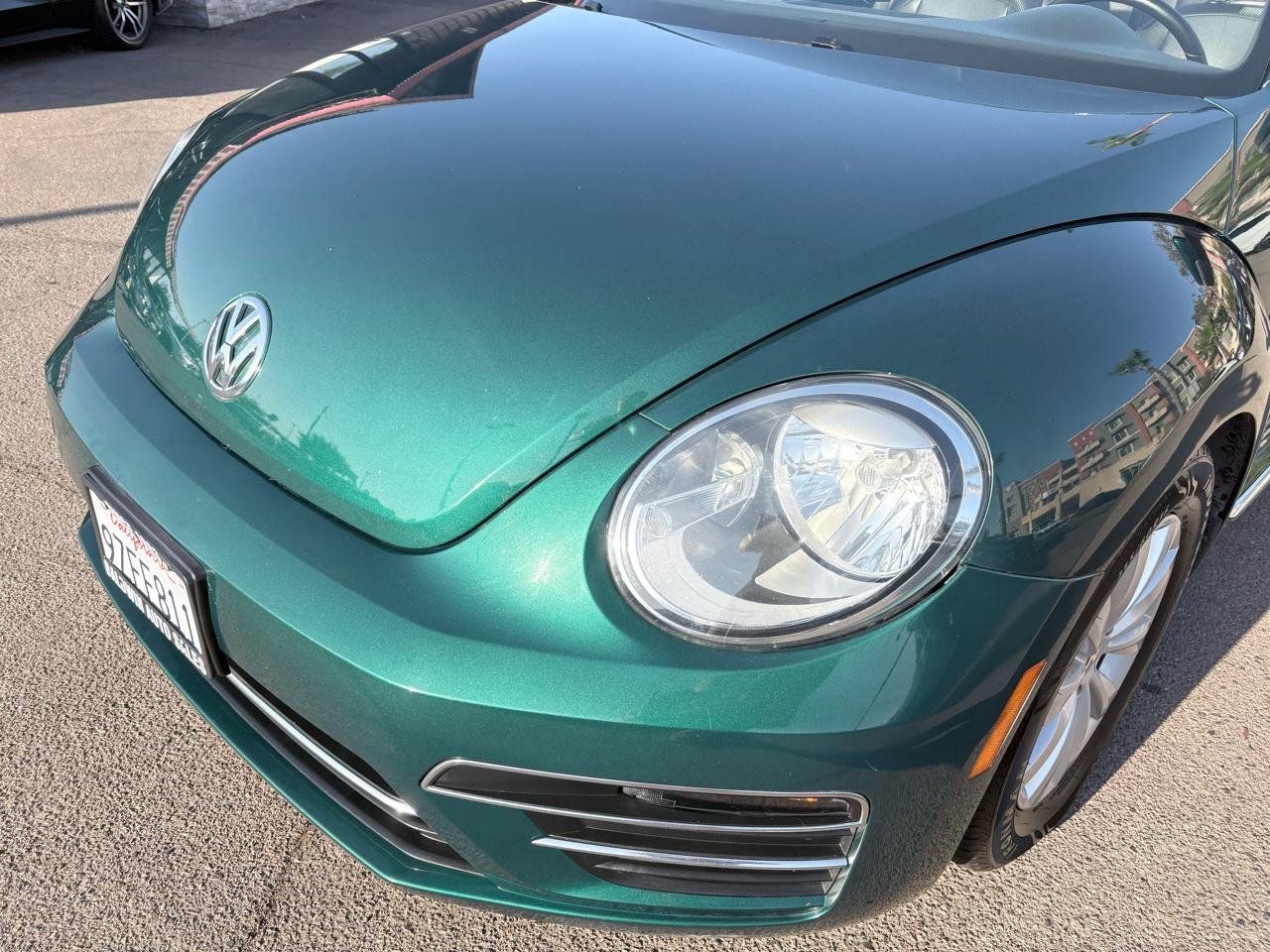 Used 2017 Volkswagen Beetle 1.8T S FWD image 3