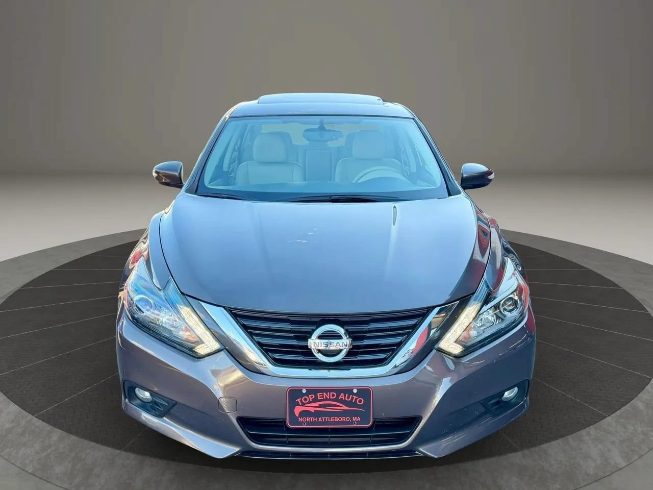Used 2017 Nissan Altima 2.5 SL w/ 2.5 Technology Package FWD image 3