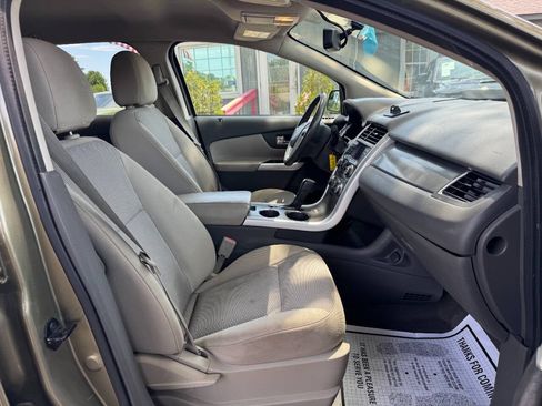 Used 2013 Ford Edge SEL FWD image 17