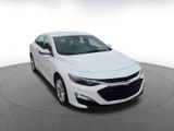 Used 2024 Chevrolet Malibu LT image 2