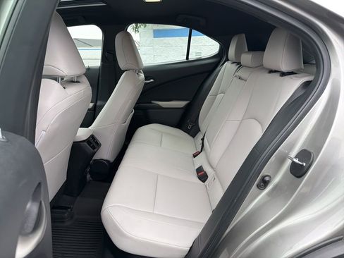 Used 2021 Lexus UX 250h w/ Premium Package image 20