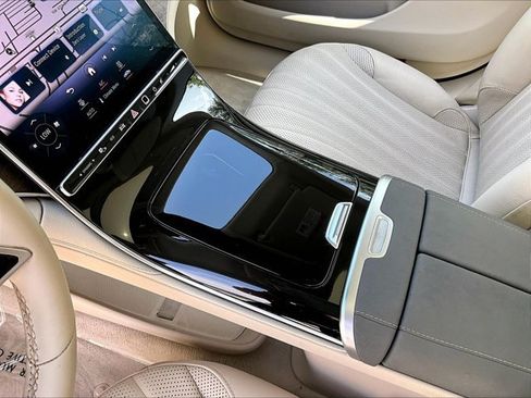 Certified 2022 Mercedes-Benz EQS 450+ Sedan image 14