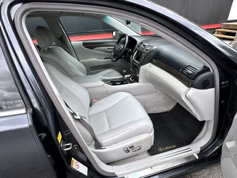 Used 2008 Lexus LS 460 RWD image 17