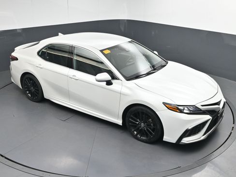 Used 2023 Toyota Camry XSE image 33
