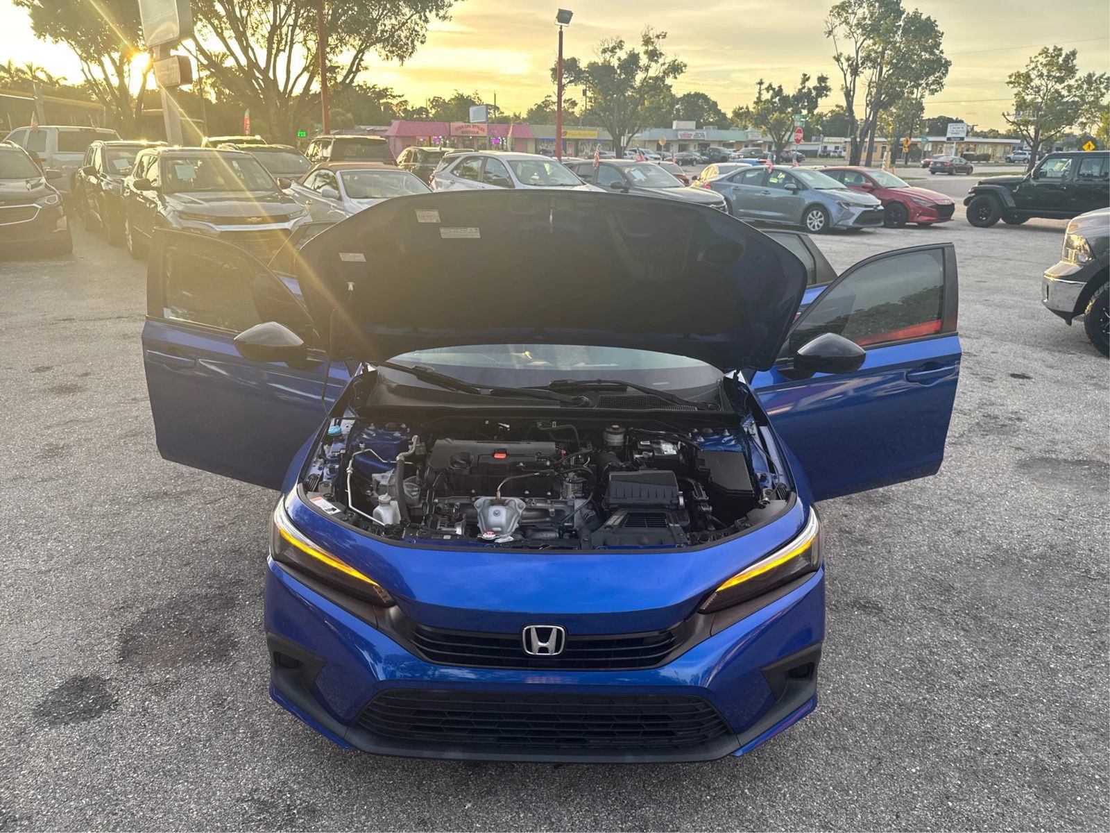 Used 2023 Honda Civic Sport image 11