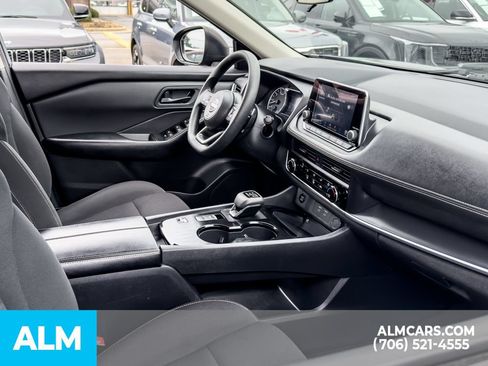 Used 2024 Nissan Rogue S FWD image 15