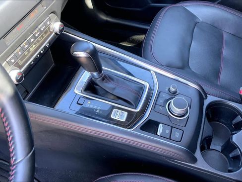 Used 2023 MAZDA CX-5 Carbon Edition image 17