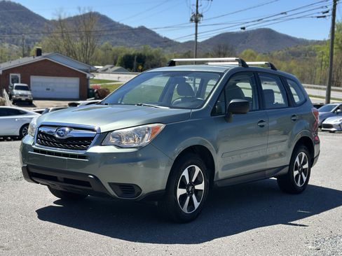 Used 2014 Subaru Forester 2.5i image 7
