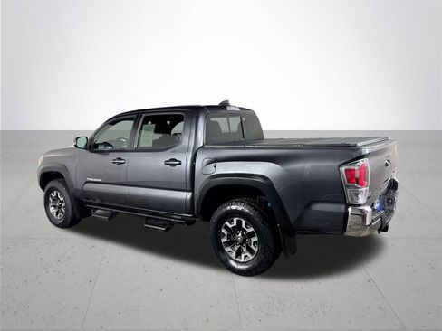 Used 2021 Toyota Tacoma TRD Off-Road image 8
