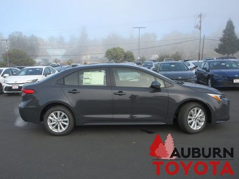 New 2026 Toyota Corolla LE image 2