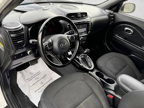 Used 2014 Kia Soul + image 10