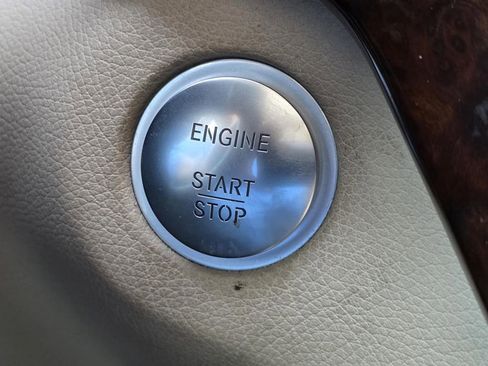 Used 2019 Mercedes-Benz GLS 550 4MATIC image 30