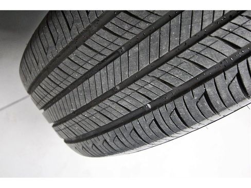 Used 2025 Nissan Sentra SV w/ All-Weather Package image 28