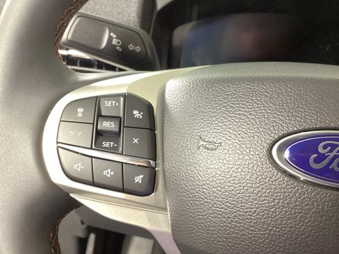 New 2026 Ford Explorer Active w/ Active Comfort Package AWD/4WD image 21