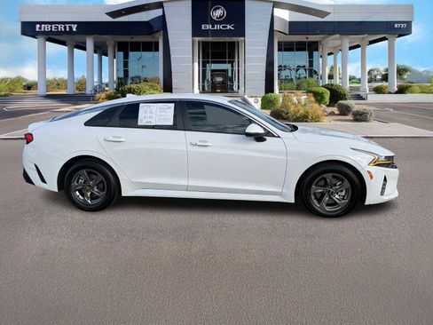 Used 2021 Kia K5 LXS image 2