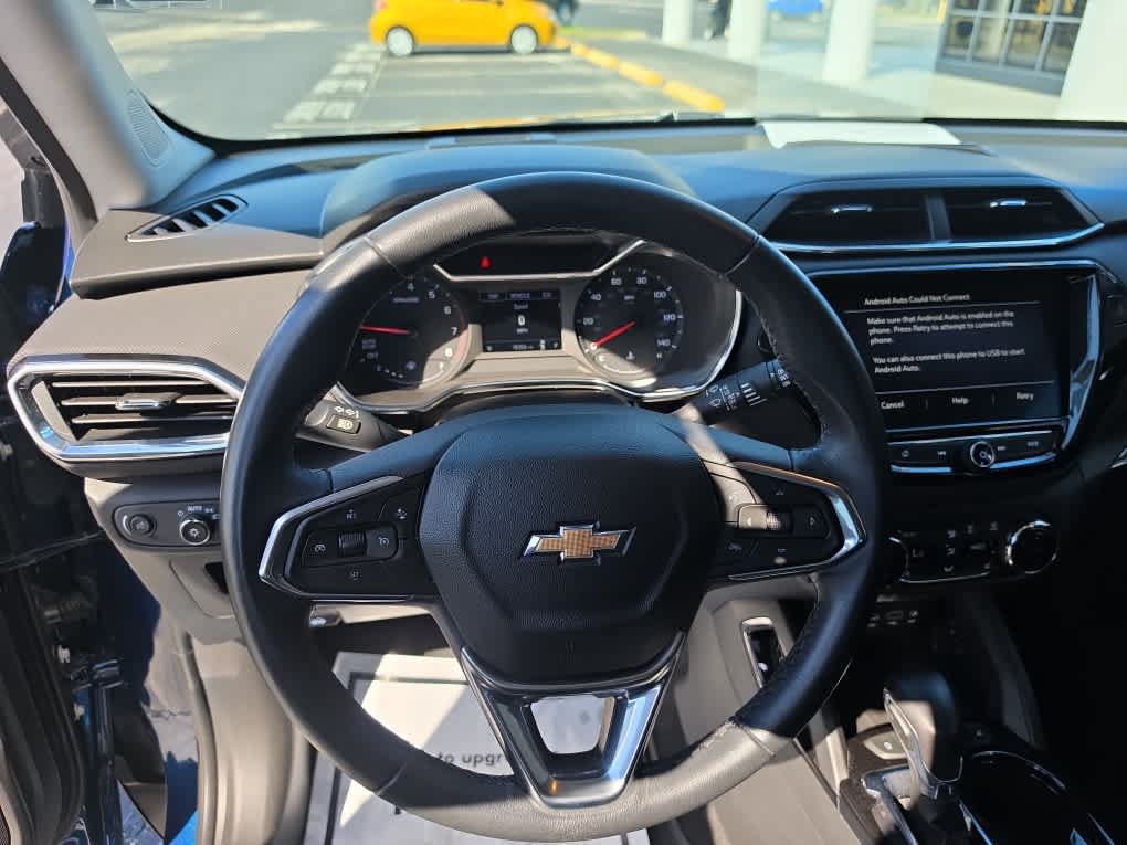 Used 2021 Chevrolet TrailBlazer LT w/ Premium Seating Package FWD image 24